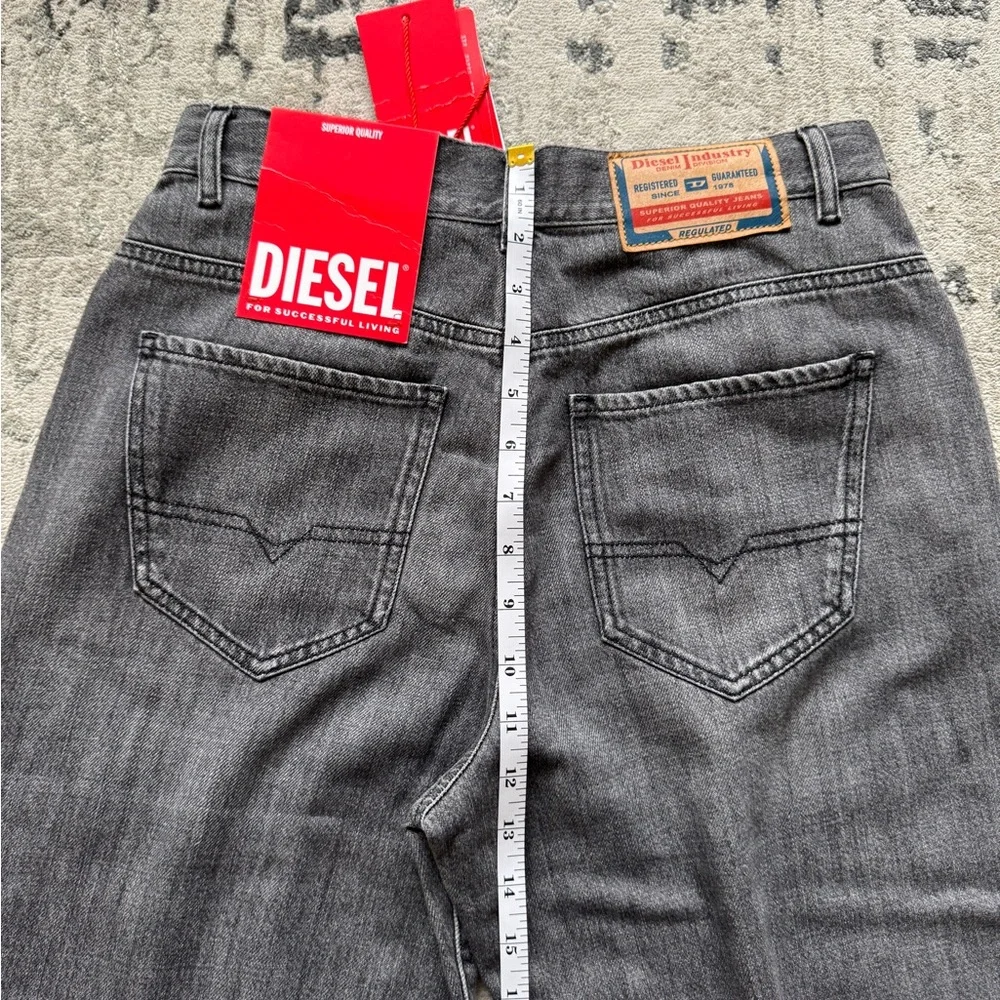 NWT Women’s Diesel High Waisted Straight Leg Jeans 27x32